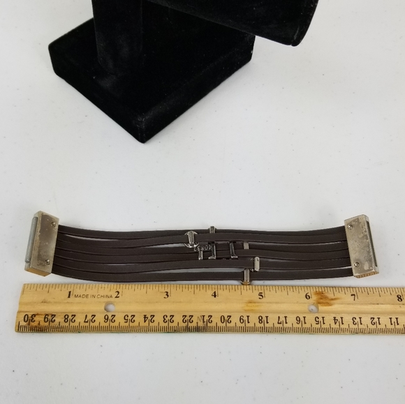 Cuff Bracelet Magnetic Snap - Picture 8 of 8